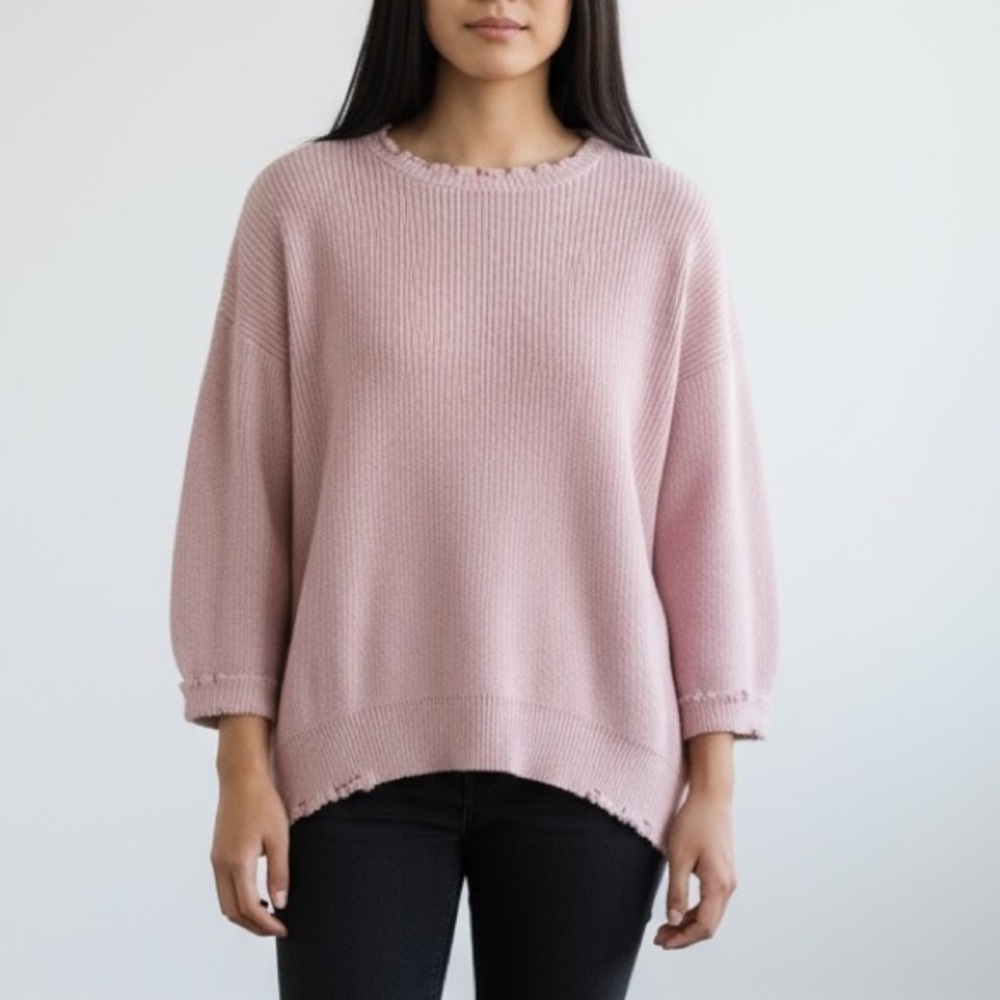 URBAN DAIZY size M/L Boutique oversized distressed knit sweater light pink